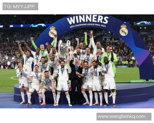 揭秘足球明星背后的助理团队与他们的故事